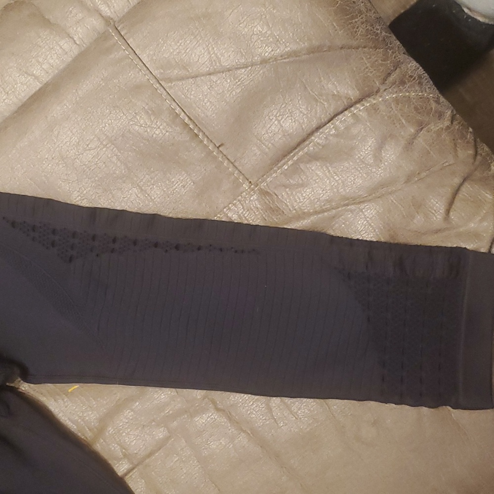 Gymshark capri leggings - Picture 7 of 8